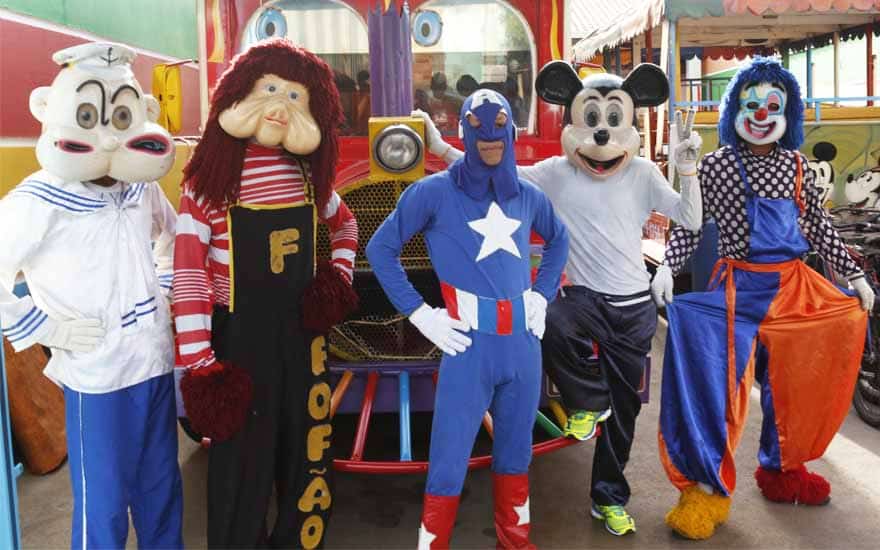 Contrato com Carreta Furacão para animar a festa!
